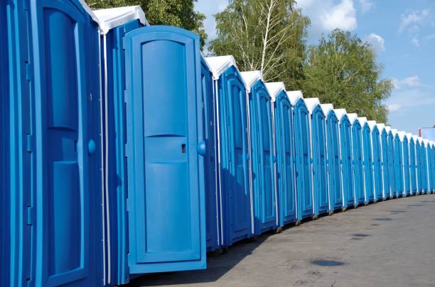 Portable Toilet Options We Offer in Brimfield, OH